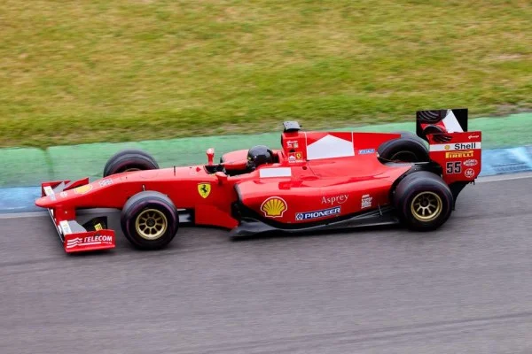 皮亚斯特里F1阿塞拜疆站冲击领奖台 迈凯伦新秀赛季关键节点解读